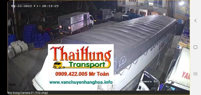 Lượng hàng hóa vận chuyển đến Quảng Bình mỗi ngày rất lớn
